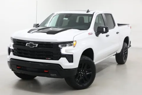 More photos of 2026 Chevrolet Silverado 1500 LT Trail Boss at Jim Falk Motors, MO