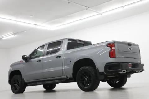 More photos of 2024 Chevrolet Silverado 1500 LT Trail Boss at Jim Falk Motors, MO