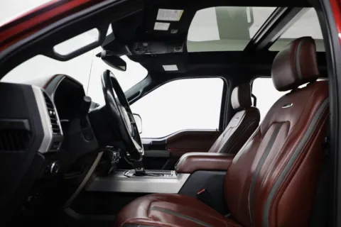 More photos of 2019 Ford F-150 Platinum at Jim Falk Motors, MO