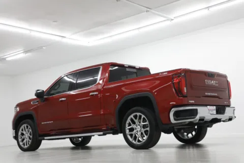 More photos of 2025 GMC Sierra 1500 SLT at Jim Falk Motors, MO