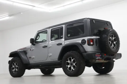 More photos of 2021 Jeep Wrangler Unlimited Rubicon at Jim Falk Motors, MO