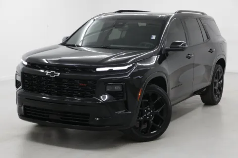 More photos of 2025 Chevrolet Traverse RS at Jim Falk Motors, MO