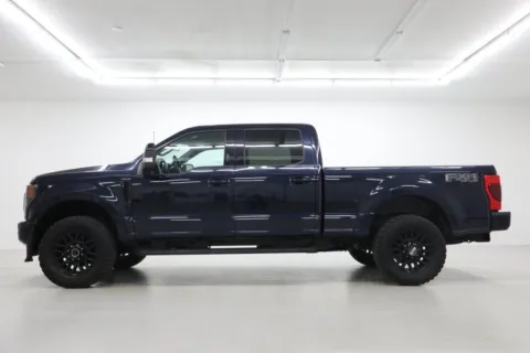 Another view of 2022 Ford Super Duty F-350 SRW LARIAT for sale in Clinton, MO at Jim Falk Motors