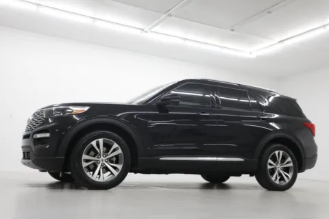 Photos of 2020 Ford Explorer Platinum for sale in Clinton, MO at Jim Falk Motors