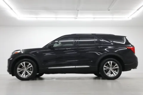 Another view of 2020 Ford Explorer Platinum for sale in Clinton, MO at Jim Falk Motors