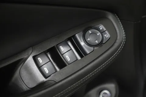 More photos of 2022 Buick Encore GX Select at Jim Falk Motors, MO