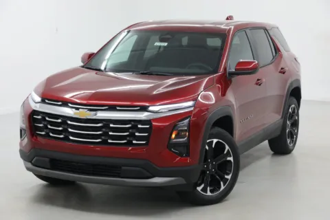 More photos of 2027 Chevrolet Equinox LT at Jim Falk Motors, MO