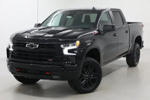 More photos of 2026 Chevrolet Silverado 1500 LT Trail Boss at Jim Falk Motors, MO