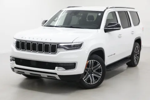 More photos of 2024 Jeep Wagoneer Series II at Jim Falk Motors, MO