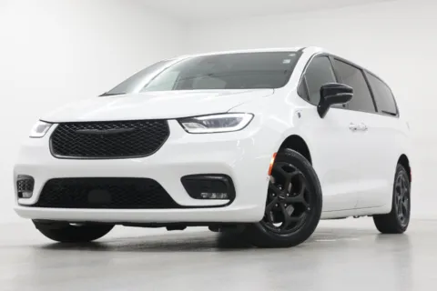 White 2024 Chrysler Pacifica Hybrid S Appearance Pkg for sale in Clinton, MO