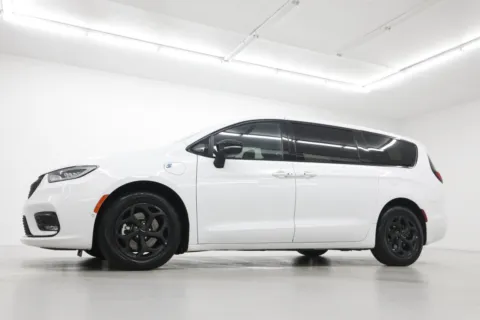 Photos of 2024 Chrysler Pacifica Hybrid S Appearance Pkg for sale in Clinton, MO at Jim Falk Motors