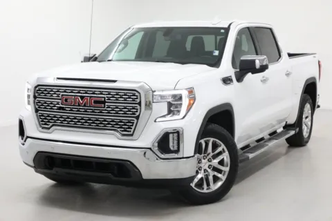 More photos of 2020 GMC Sierra 1500 SLT at Jim Falk Motors, MO