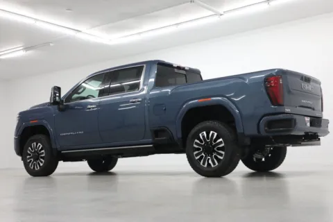 More photos of 2026 GMC Sierra 2500 HD Denali Ultimate at Jim Falk Motors, MO