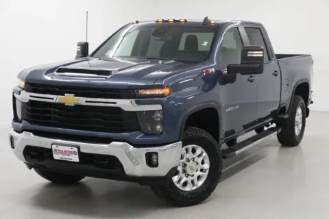 More photos of 2025 Chevrolet Silverado 2500 HD LT at Jim Falk Motors, MO