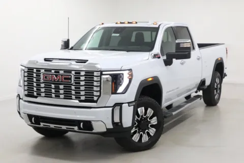 More photos of 2026 GMC Sierra 3500 HD Denali at Jim Falk Motors, MO
