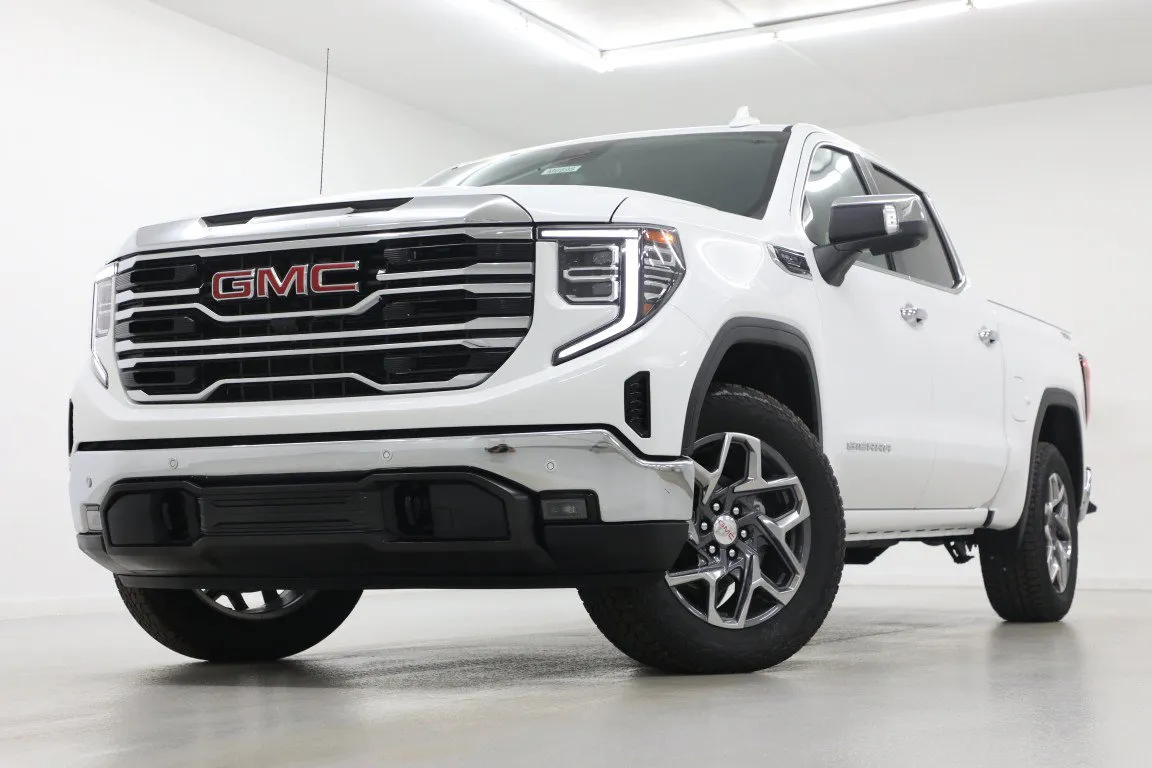 White 2026 GMC Sierra 1500 SLT for sale in Clinton, MO