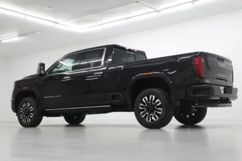 More photos of 2026 GMC Sierra 2500 HD Denali Ultimate at Jim Falk Motors, MO