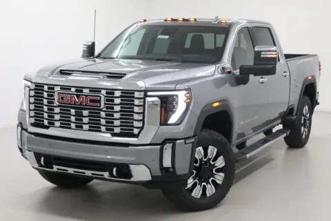 More photos of 2026 GMC Sierra 2500 HD Denali at Jim Falk Motors, MO