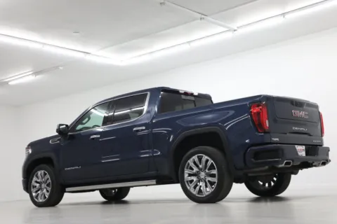 More photos of 2023 GMC Sierra 1500 Denali at Jim Falk Motors, MO