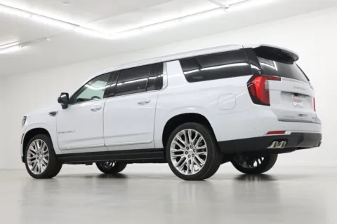 More photos of 2026 GMC Yukon XL Denali at Jim Falk Motors, MO