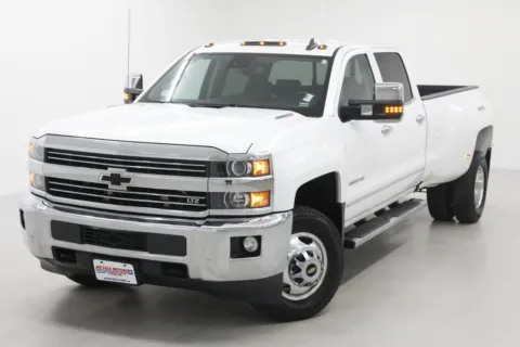 More photos of 2016 Chevrolet Silverado 3500 HD DRW LTZ at Jim Falk Motors, MO