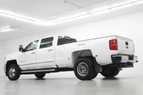 More photos of 2016 Chevrolet Silverado 3500 HD DRW LTZ at Jim Falk Motors, MO