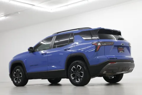 More photos of 2025 Chevrolet Equinox ACTIV at Jim Falk Motors, MO