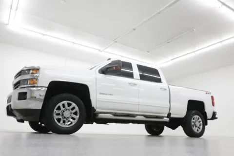Photos of 2019 Chevrolet Silverado 2500 HD LT for sale in Clinton, MO at Jim Falk Motors