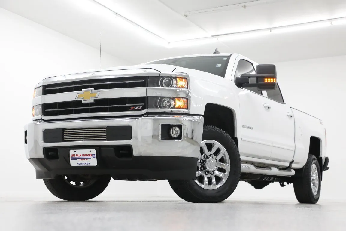 White 2019 Chevrolet Silverado 2500 HD LT for sale in Clinton, MO