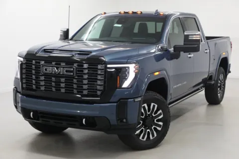 More photos of 2026 GMC Sierra 2500 HD Denali Ultimate at Jim Falk Motors, MO