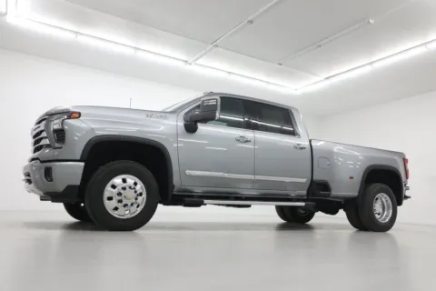 Photos of 2026 Chevrolet Silverado 3500 HD DRW High Country for sale in Clinton, MO at Jim Falk Motors