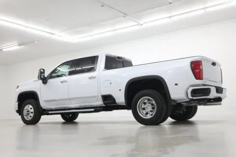 More photos of 2026 Chevrolet Silverado 3500 HD DRW High Country at Jim Falk Motors, MO
