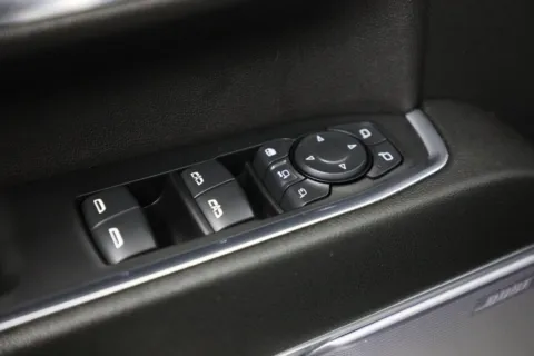 More photos of 2024 Chevrolet Silverado 2500 HD High Country at Jim Falk Motors, MO