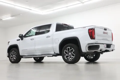More photos of 2026 GMC Sierra 1500 SLT at Jim Falk Motors, MO