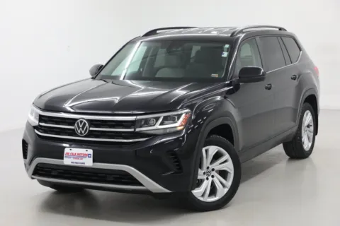 More photos of 2023 Volkswagen Atlas 3.6L V6 SE w/Technology at Jim Falk Motors, MO