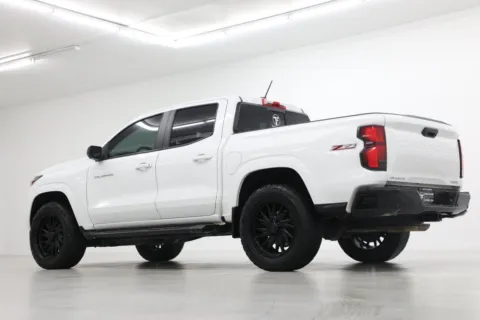 More photos of 2024 Chevrolet Colorado Z71 at Jim Falk Motors, MO
