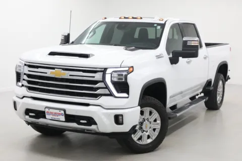 More photos of 2024 Chevrolet Silverado 3500 HD High Country at Jim Falk Motors, MO