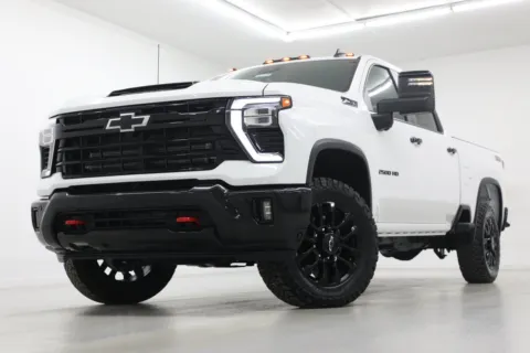 White 2026 Chevrolet Silverado 2500 HD LT for sale in Clinton, MO