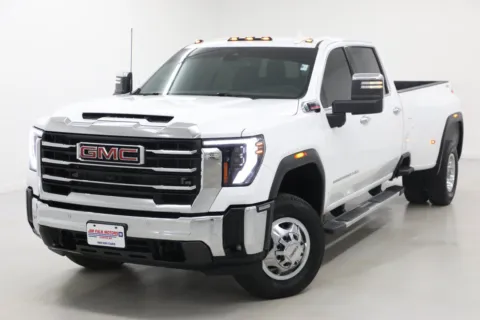 More photos of 2025 GMC Sierra 3500 HD SLT at Jim Falk Motors, MO