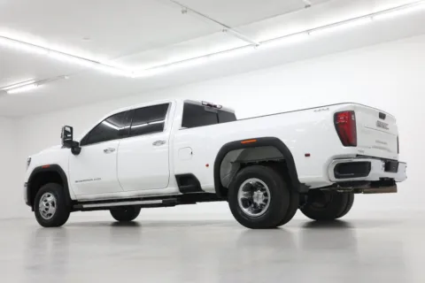More photos of 2025 GMC Sierra 3500 HD SLT at Jim Falk Motors, MO