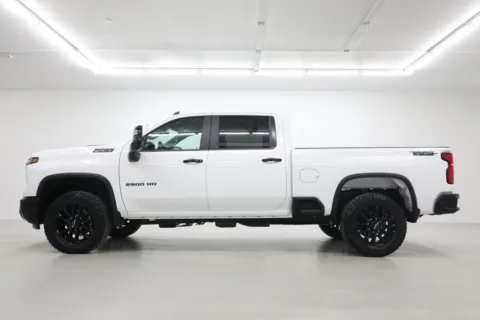 Another view of 2026 Chevrolet Silverado 2500 HD LT for sale in Clinton, MO at Jim Falk Motors