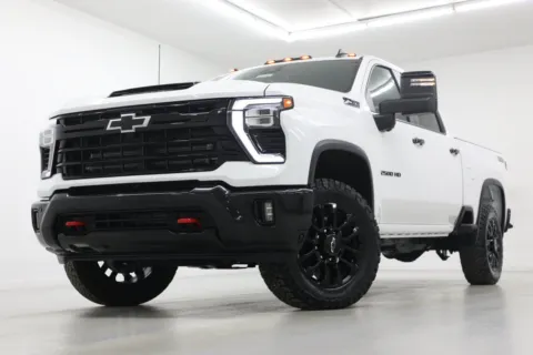 White 2026 Chevrolet Silverado 2500 HD LT for sale in Clinton, MO