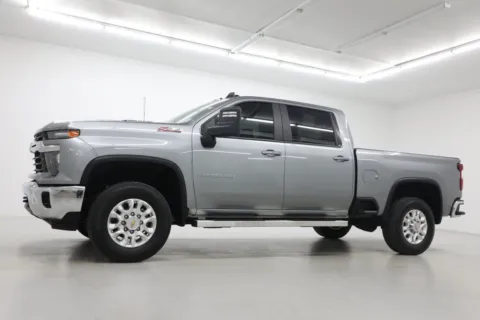 Photos of 2025 Chevrolet Silverado 2500 HD LT for sale in Clinton, MO at Jim Falk Motors