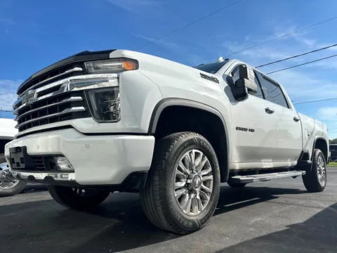 White 2020 Chevrolet Silverado 2500 HD High Country for sale in Clinton, MO