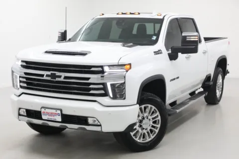 More photos of 2020 Chevrolet Silverado 2500 HD High Country at Jim Falk Motors, MO