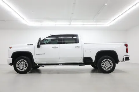 Another view of 2020 Chevrolet Silverado 2500 HD High Country for sale in Clinton, MO at Jim Falk Motors