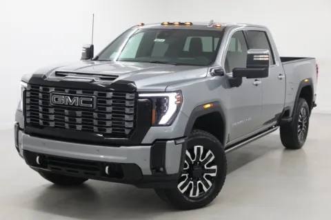 More photos of 2026 GMC Sierra 2500 HD Denali Ultimate at Jim Falk Motors, MO