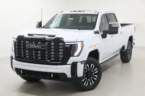 More photos of 2026 GMC Sierra 2500 HD Denali Ultimate at Jim Falk Motors, MO