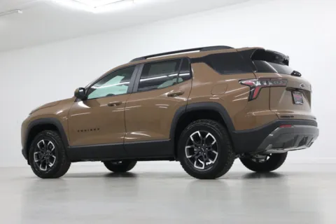 More photos of 2027 Chevrolet Equinox ACTIV at Jim Falk Motors, MO