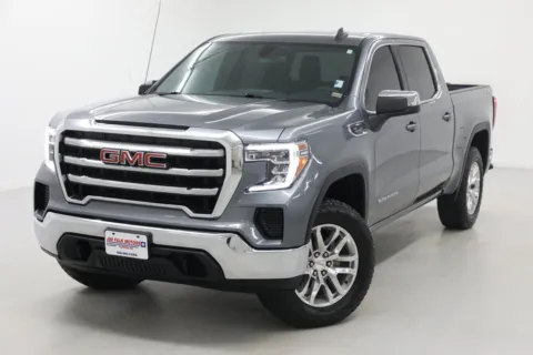 More photos of 2020 GMC Sierra 1500 SLE at Jim Falk Motors, MO